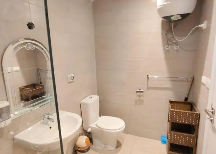 G-cribs Pool View Apartment Hurghada